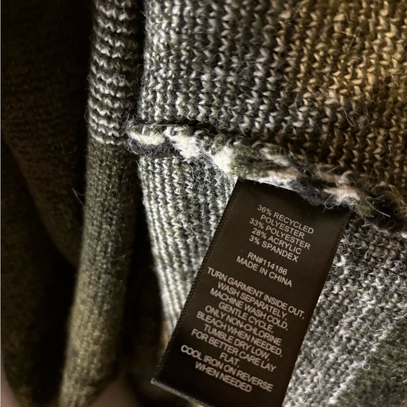 Beautiful Frye cardigan size medium - Picture 4 of 5